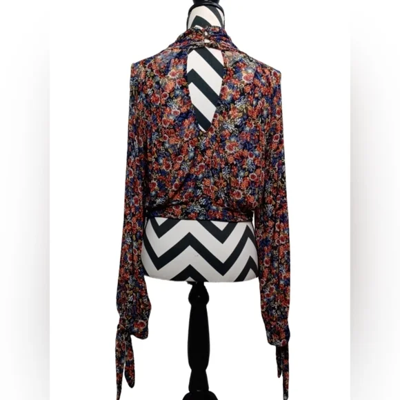 Free People All Dolled Up Sz S Boho Whimsigoth Dark Floral Mesh Blouse - Picture 3 of 14